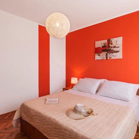 Two Bedroom Apartment, Nice Neighborhood, Free Parking, Wifi Pula Exterior photo
